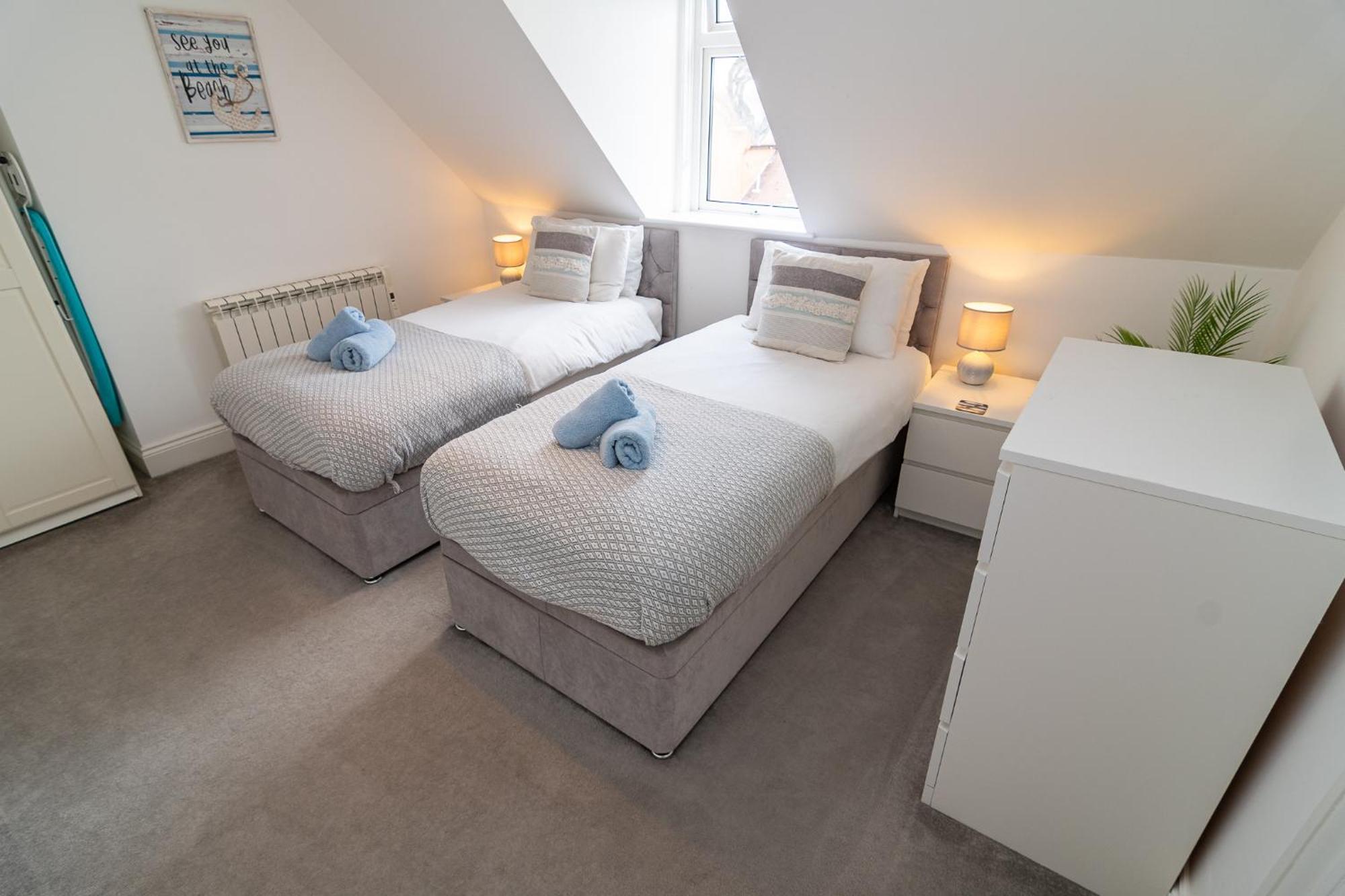 Light Airy 3 Bed Town Cntr Flat 700M To The Beach Bournemouth Exteriér fotografie