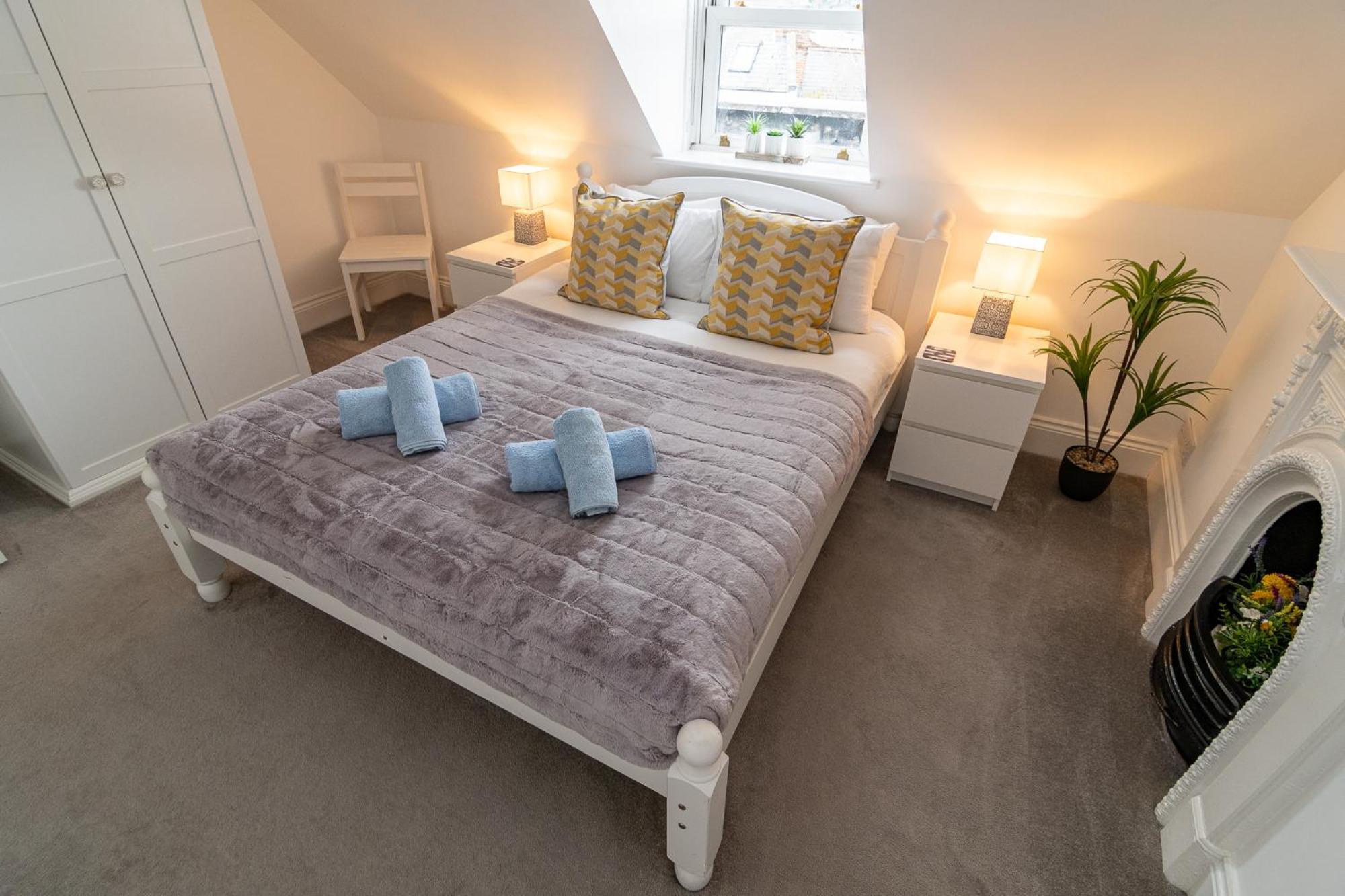 Light Airy 3 Bed Town Cntr Flat 700M To The Beach Bournemouth Exteriér fotografie